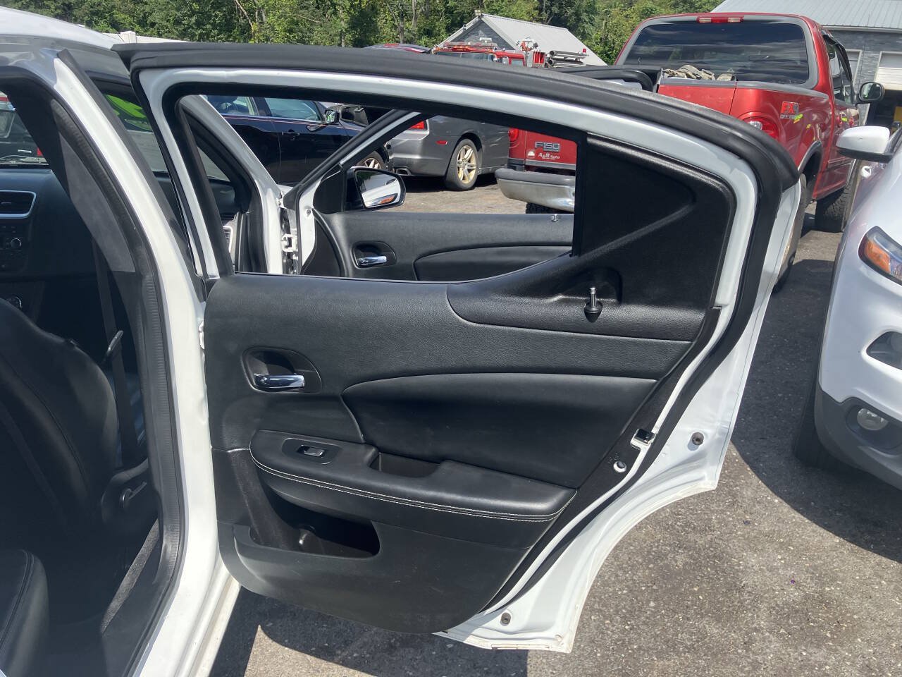 Used 2014 Dodge Avenger SXT w/ Rallye Appearance Group FWD image 20