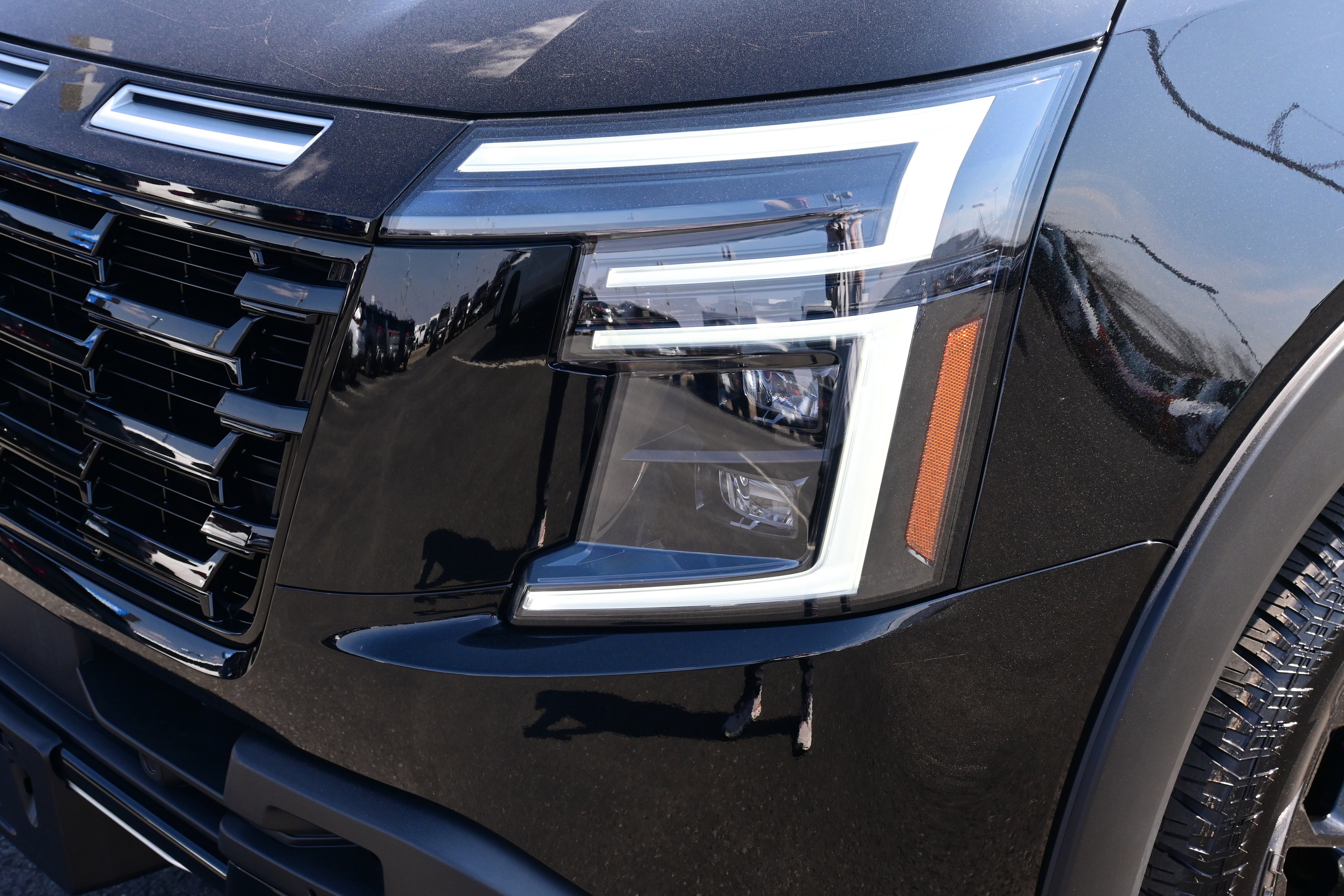New 2025 Nissan Armada PRO-4X AWD/4WD image 12