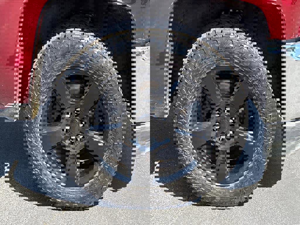 Used 2016 Chevrolet Silverado 1500 LT w/ All Star Edition image 32