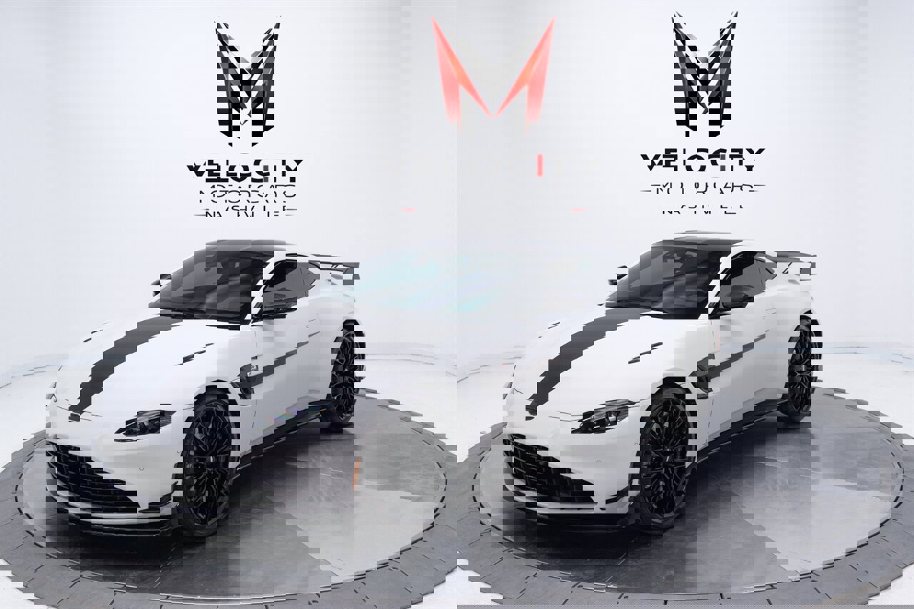 Used 2023 Aston Martin V8 Vantage Coupe image 10