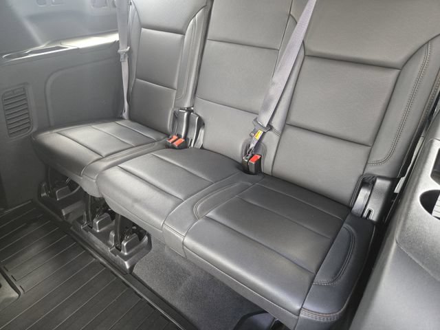 Used 2023 Chevrolet Suburban High Country AWD/4WD image 27