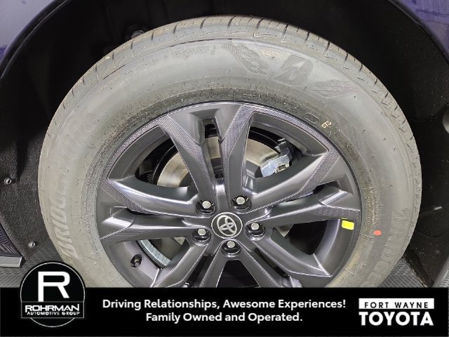 New 2026 Toyota Sienna XSE AWD/4WD image 11