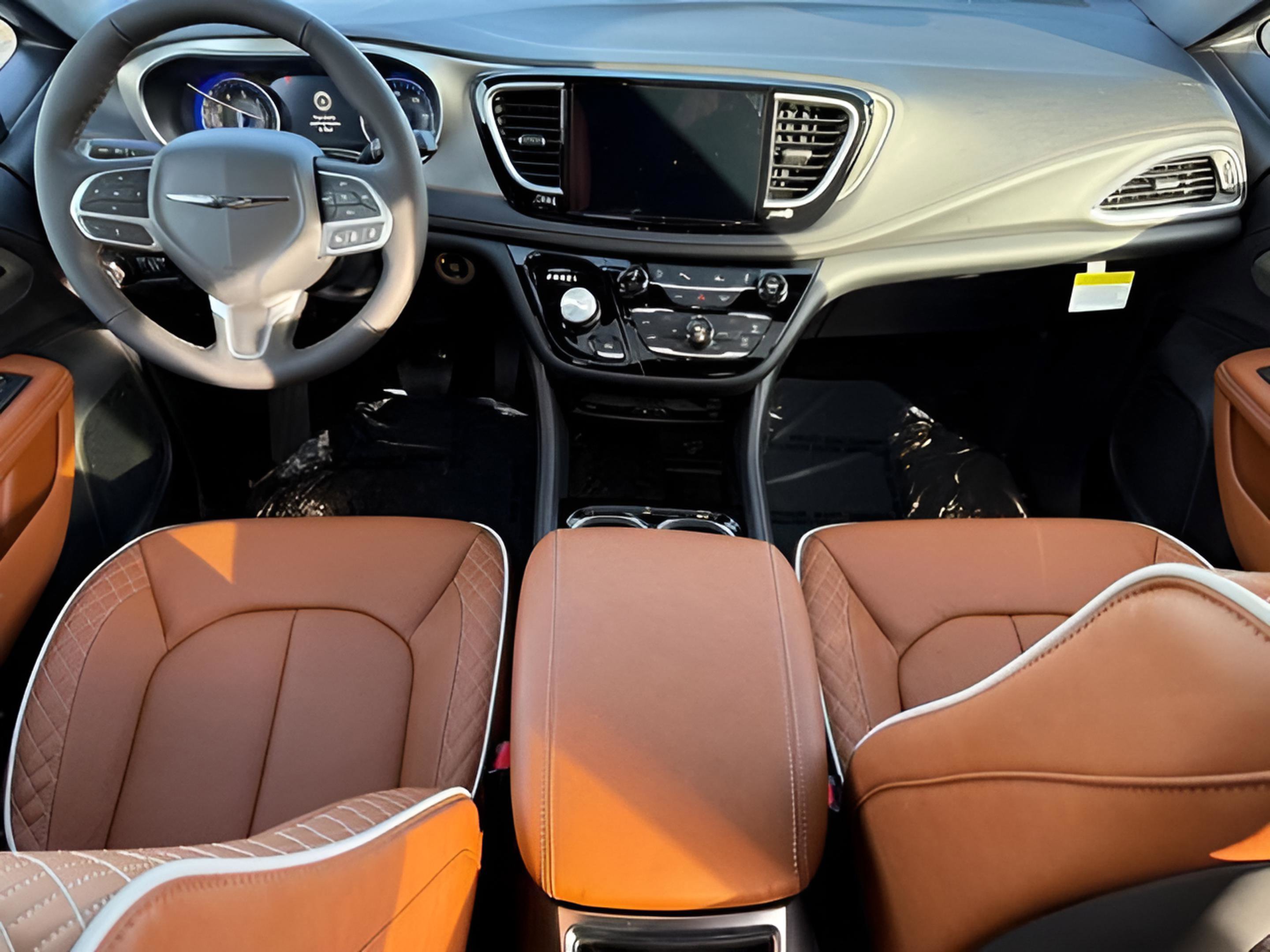 New 2026 Chrysler Pacifica Pinnacle image 12