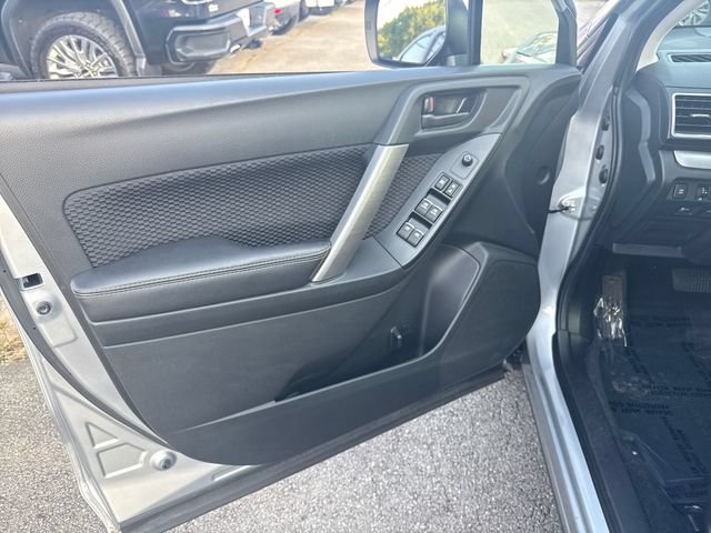 Used 2018 Subaru Forester 2.5i Premium AWD/4WD image 12