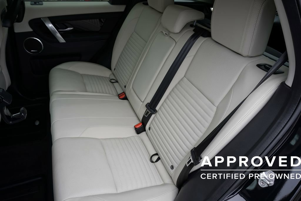 Used 2025 Land Rover Discovery Sport S image 30