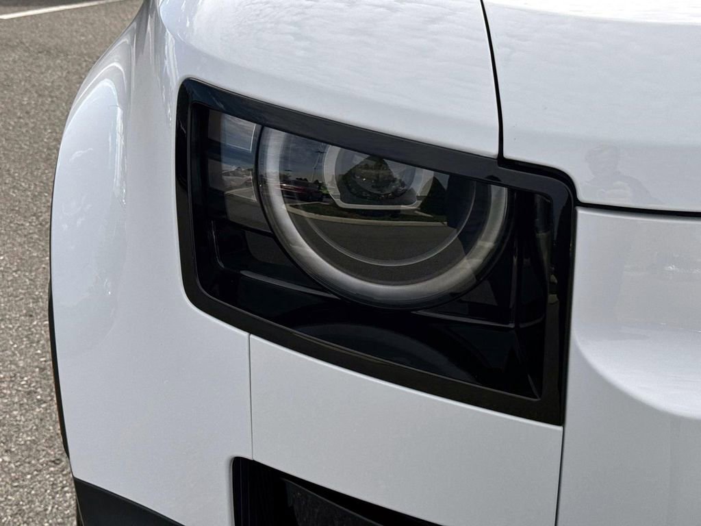New 2026 Land Rover Defender 130 S image 9