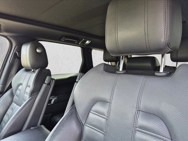 Used 2016 Land Rover Range Rover Sport HSE AWD/4WD image 9