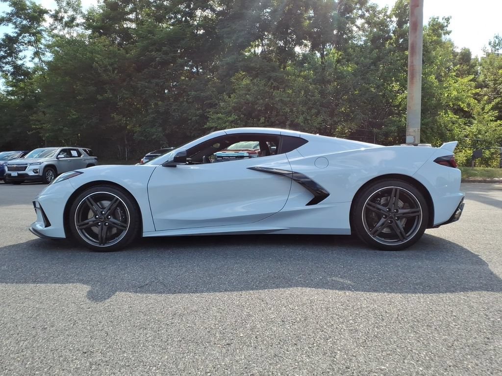 Used 2024 Chevrolet Corvette Stingray Preferred Cpe w/ Z51 Performance Package RWD image 6