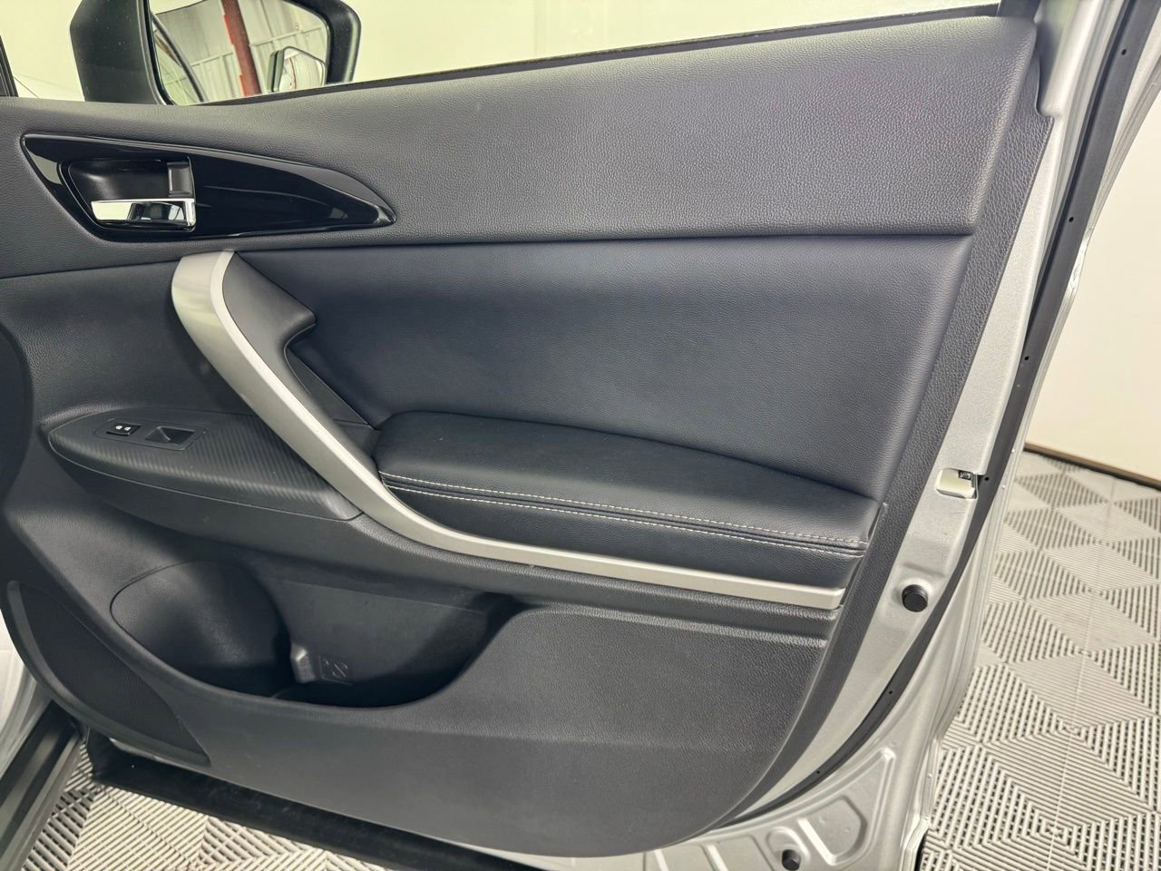 Used 2024 Mitsubishi Eclipse Cross SE AWD/4WD image 38