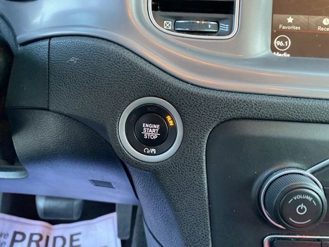 Used 2023 Dodge Charger SXT image 31