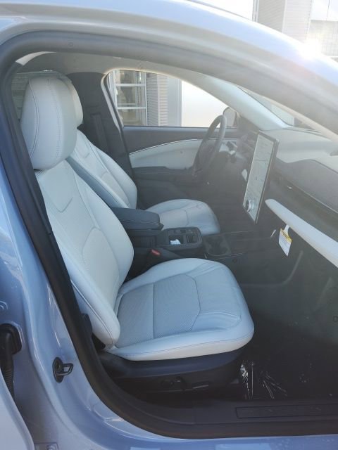 New 2025 Ford Mustang Mach-E Premium image 16