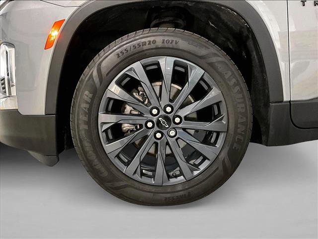 Used 2023 Chevrolet Traverse RS FWD image 10