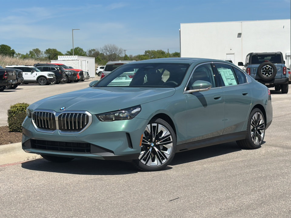 New 2026 BMW 530i w/ Premium Package image 1