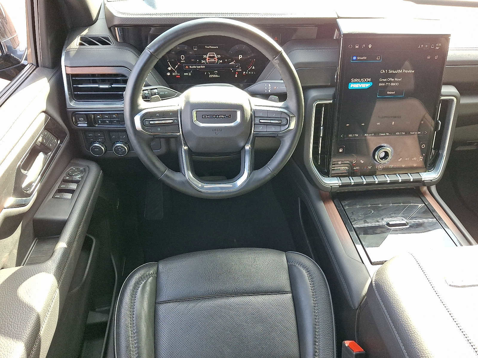 Used 2025 GMC Yukon Denali image 12