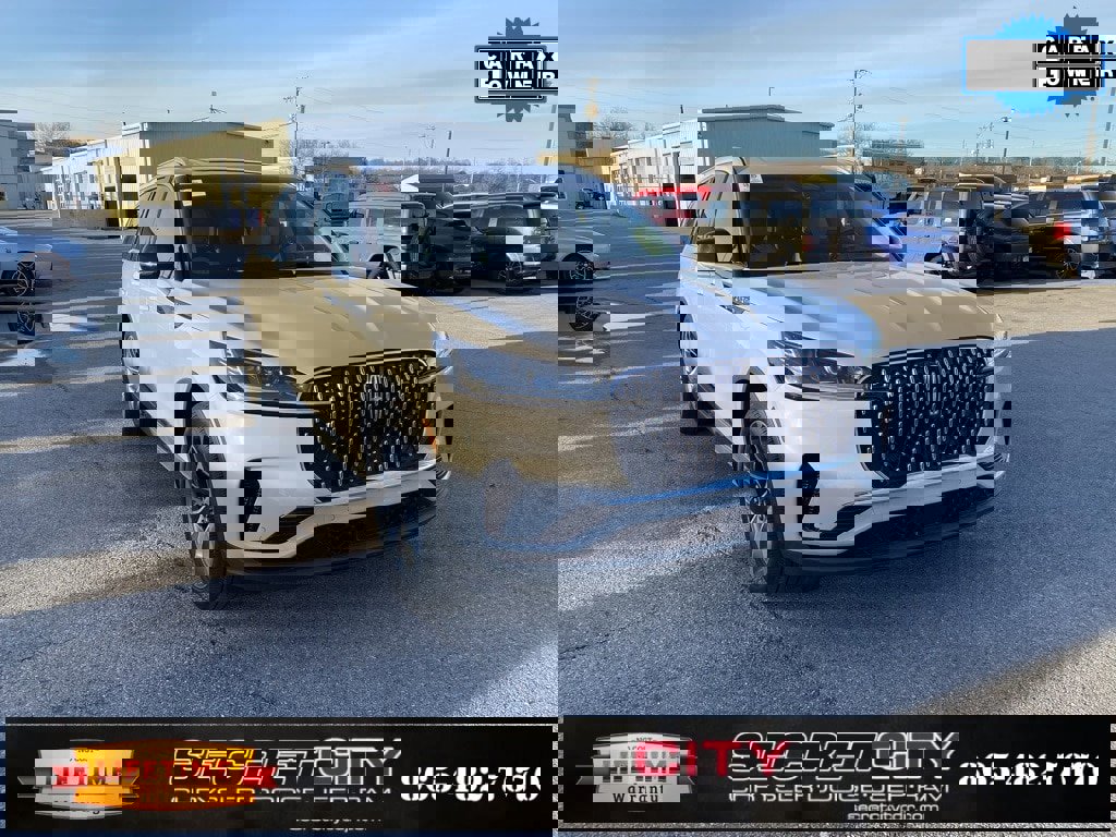 Used 2025 Lincoln Aviator Reserve w/ Luxury Package image 3