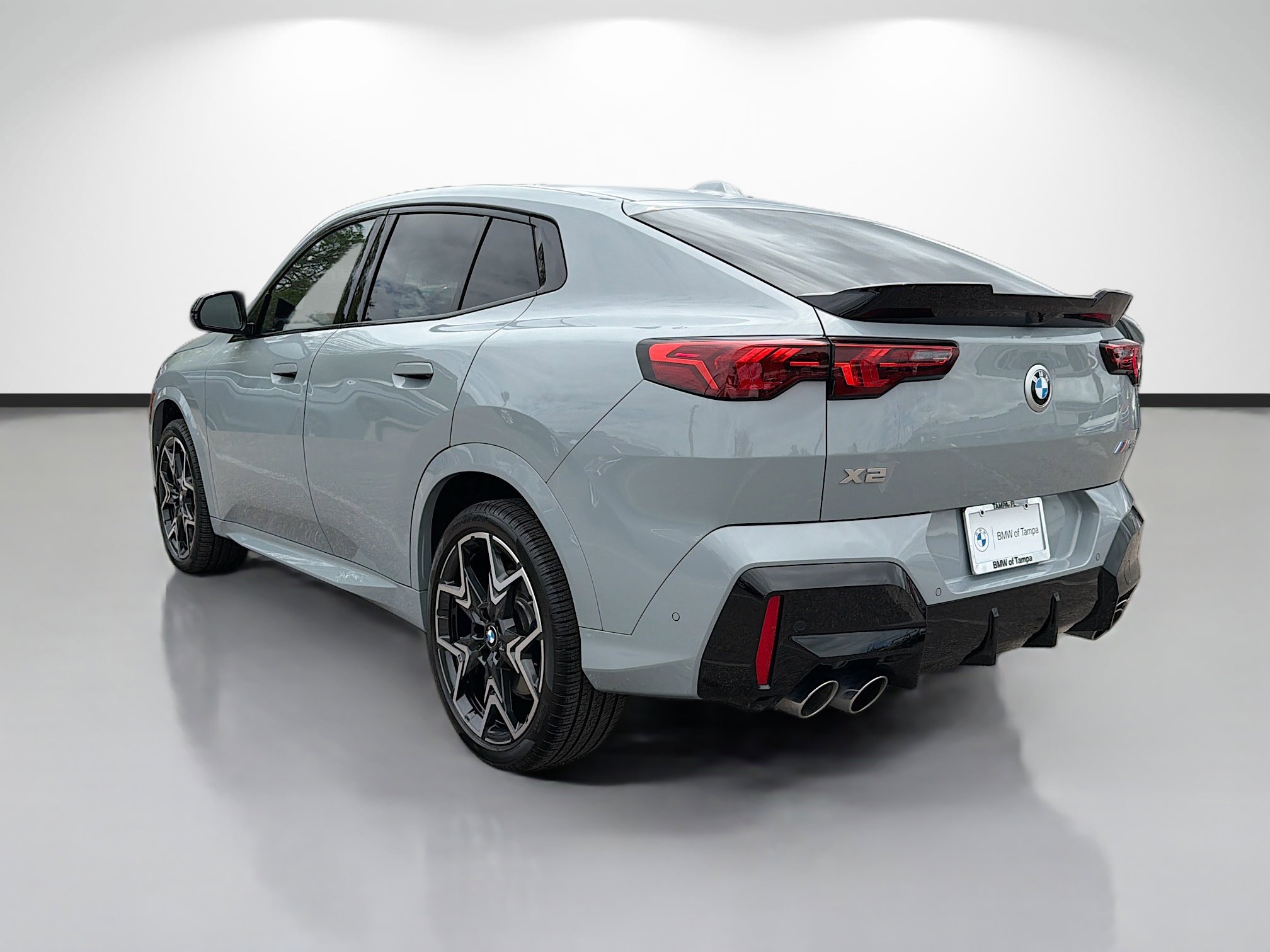 Used 2025 BMW X2 M35i image 5