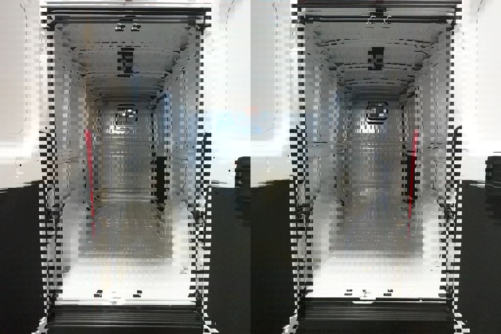 Used 2024 RAM ProMaster 3500 w/ Convenience Group image 23