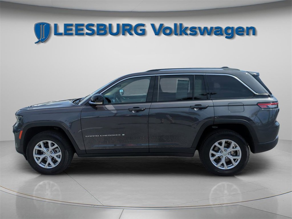 Used 2022 Jeep Grand Cherokee Limited image 11