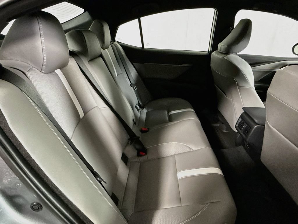 New 2026 Toyota Camry SE AWD/4WD image 24