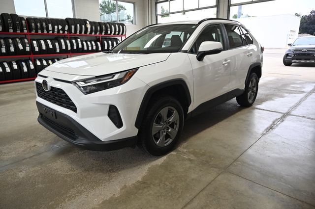 Used 2024 Toyota RAV4 XLE FWD image 8