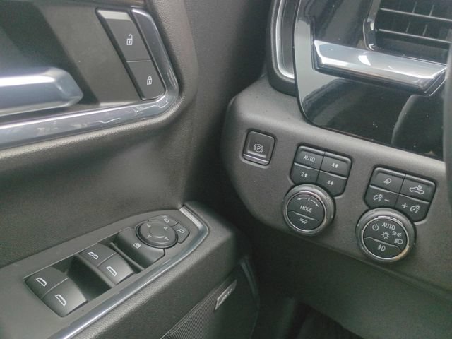Used 2024 Chevrolet Silverado 1500 LT Trail Boss w/ Convenience Package II AWD/4WD image 25