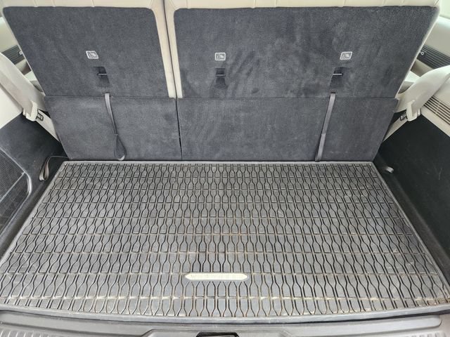 Certified 2024 Jeep Wagoneer Series II AWD/4WD image 31