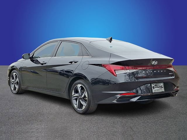 Used 2023 Hyundai Elantra Limited image 6