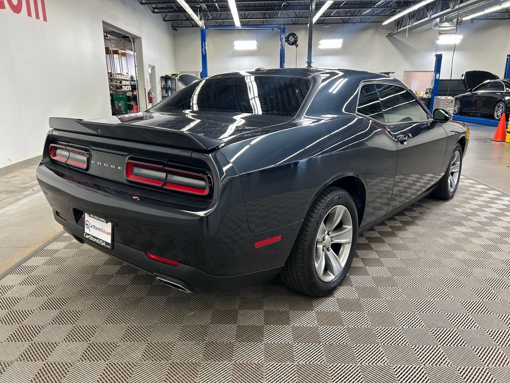 Used 2018 Dodge Challenger SXT RWD image 12