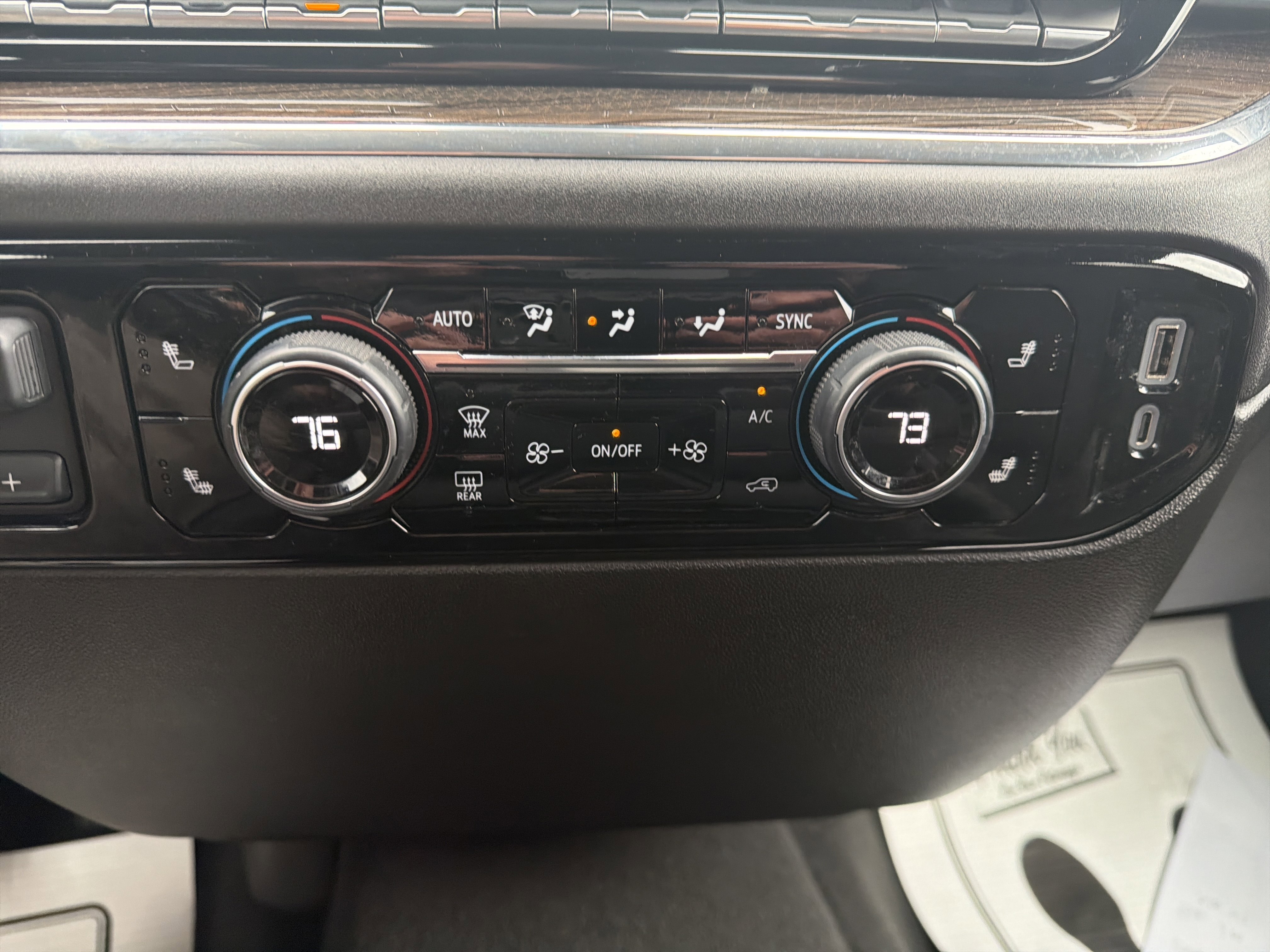 Used 2025 Chevrolet Silverado 1500 LT image 28