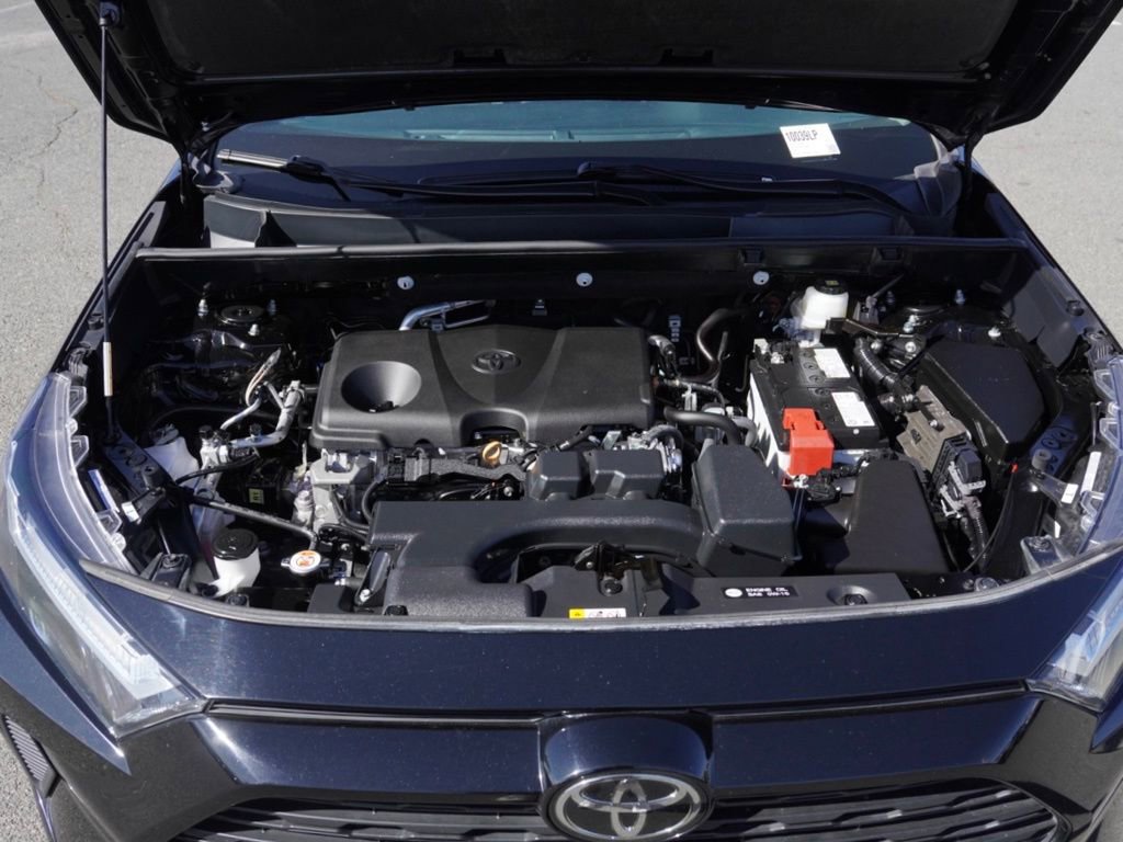 Used 2024 Toyota RAV4 LE image 27