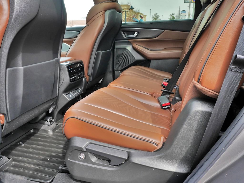 Used 2022 Acura MDX SH-AWD w/ Advance Package image 19