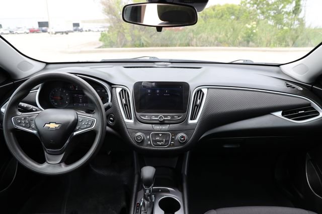 Used 2023 Chevrolet Malibu LS FWD image 11