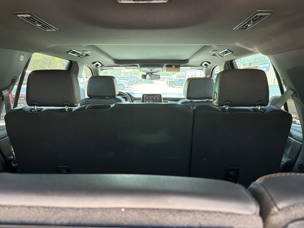 Used 2023 GMC Yukon AT4 w/ Technology Package image 11