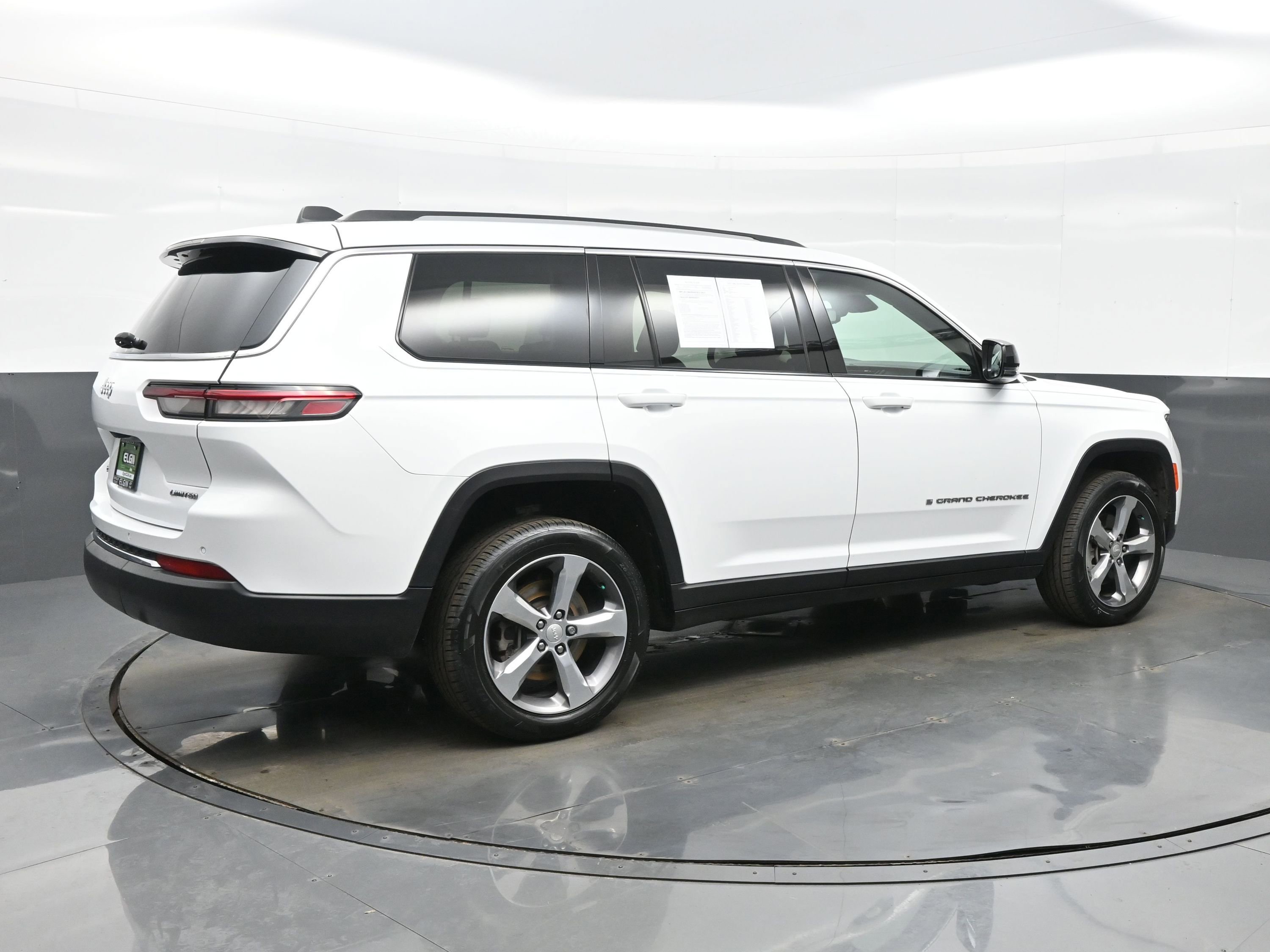 Used 2022 Jeep Grand Cherokee L Limited image 6