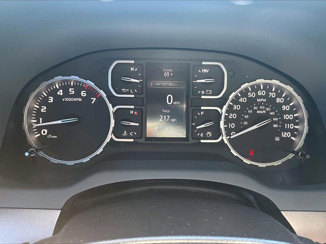 Used 2019 Toyota Tundra SR5 w/ SR5 Upgrade Package image 18