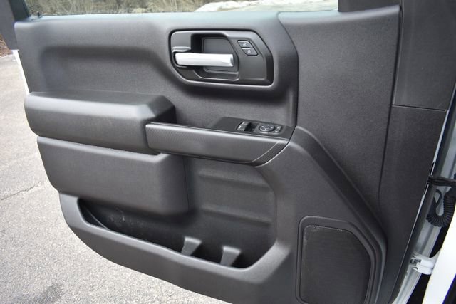 Certified 2024 GMC Sierra 1500 Pro w/ Pro Value Package image 28