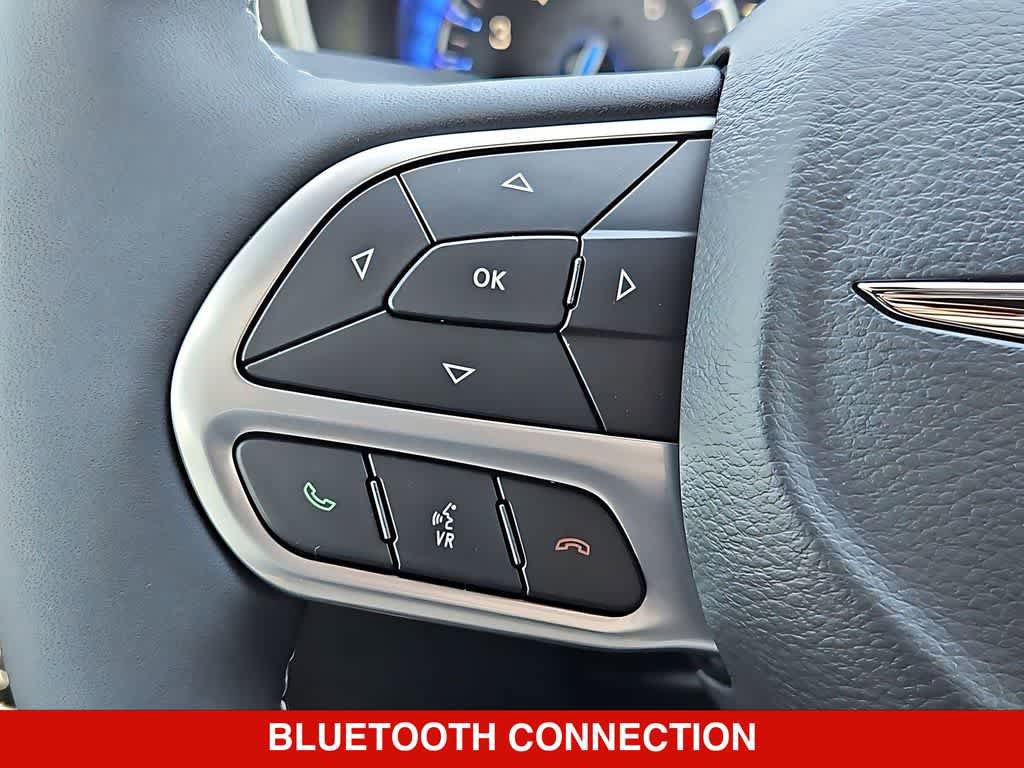 New 2026 Chrysler Pacifica Select FWD image 24