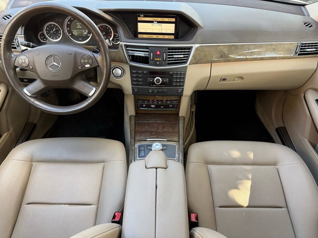Used 2010 Mercedes-Benz E 350 4MATIC Sedan image 9
