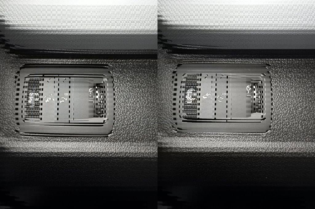 New 2027 Chevrolet Bolt LT w/ Comfort Package image 27