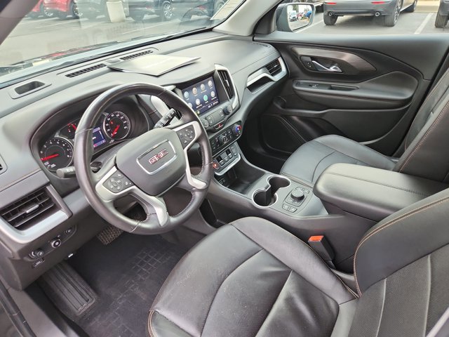 Used 2021 GMC Terrain SLT w/ LPO, Dark Accent Package image 11