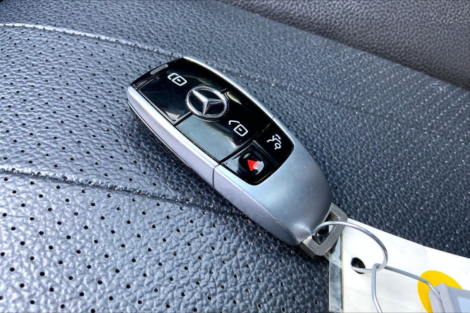 Used 2017 Mercedes-Benz E 300 image 15