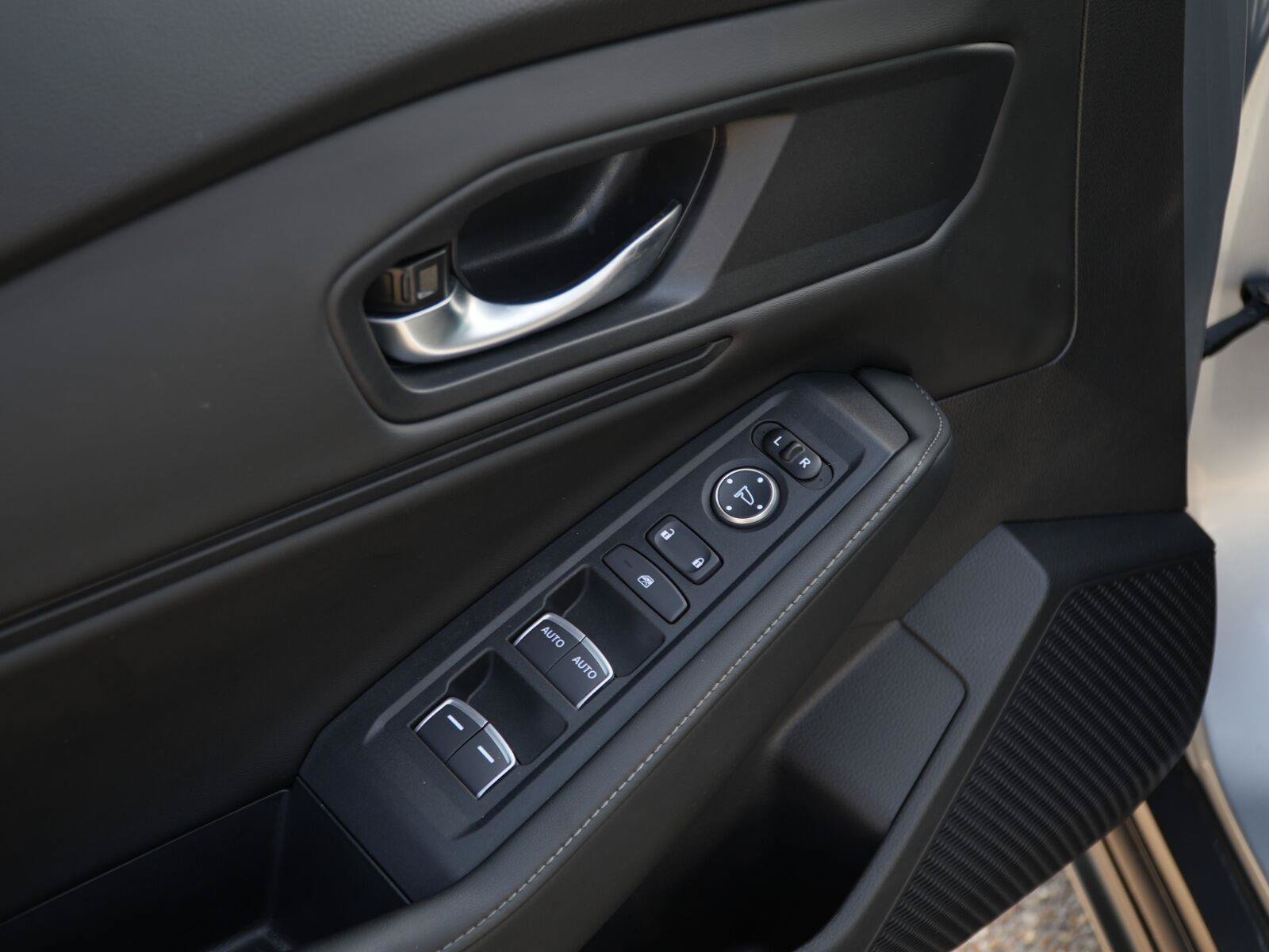 Used 2025 Honda Accord Sport image 5