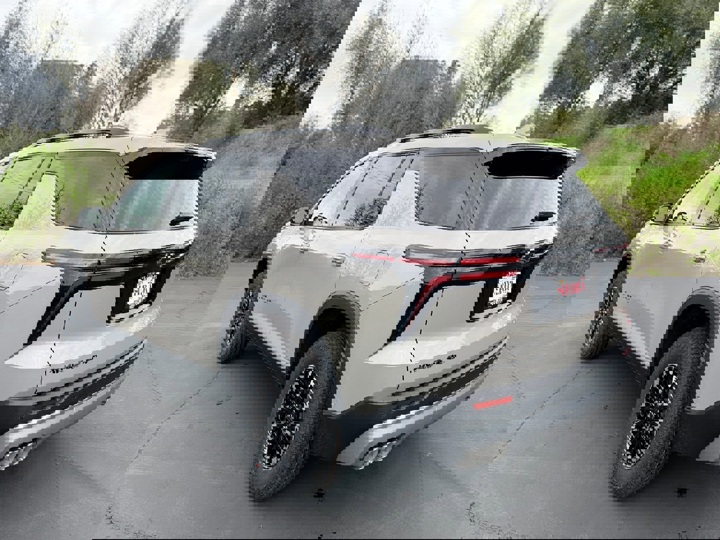 New 2026 Chevrolet Traverse Z71 w/ Enhanced Driving Package image 6