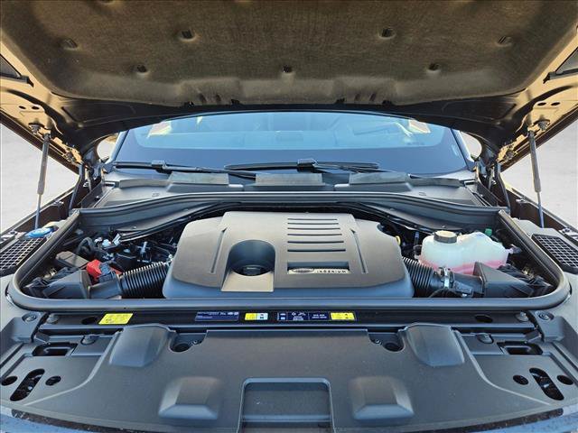 New 2026 Land Rover Range Rover SE AWD/4WD image 17