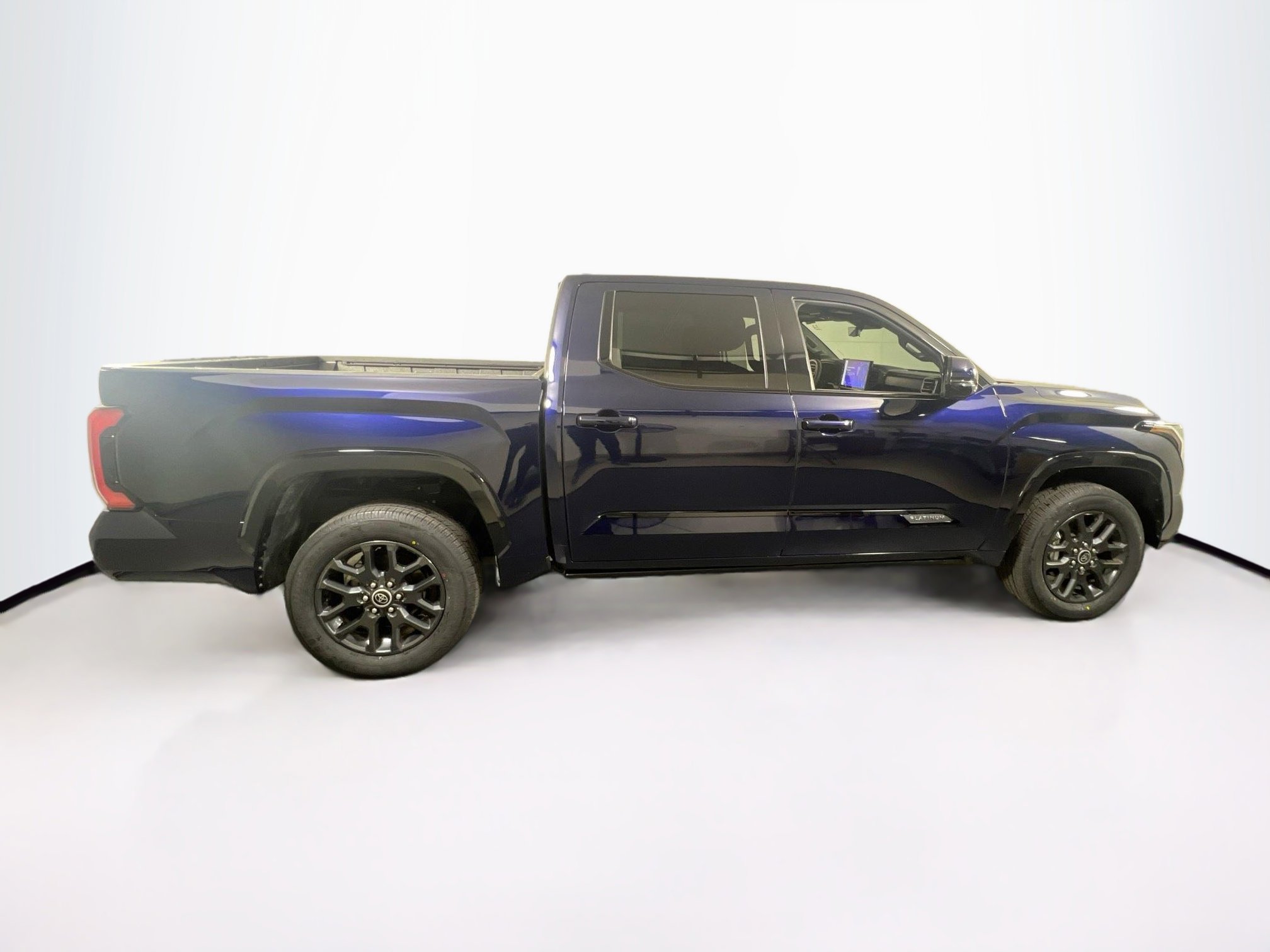 Used 2023 Toyota Tundra Platinum image 4