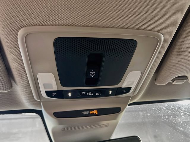 Used 2025 Honda HR-V EX-L image 20