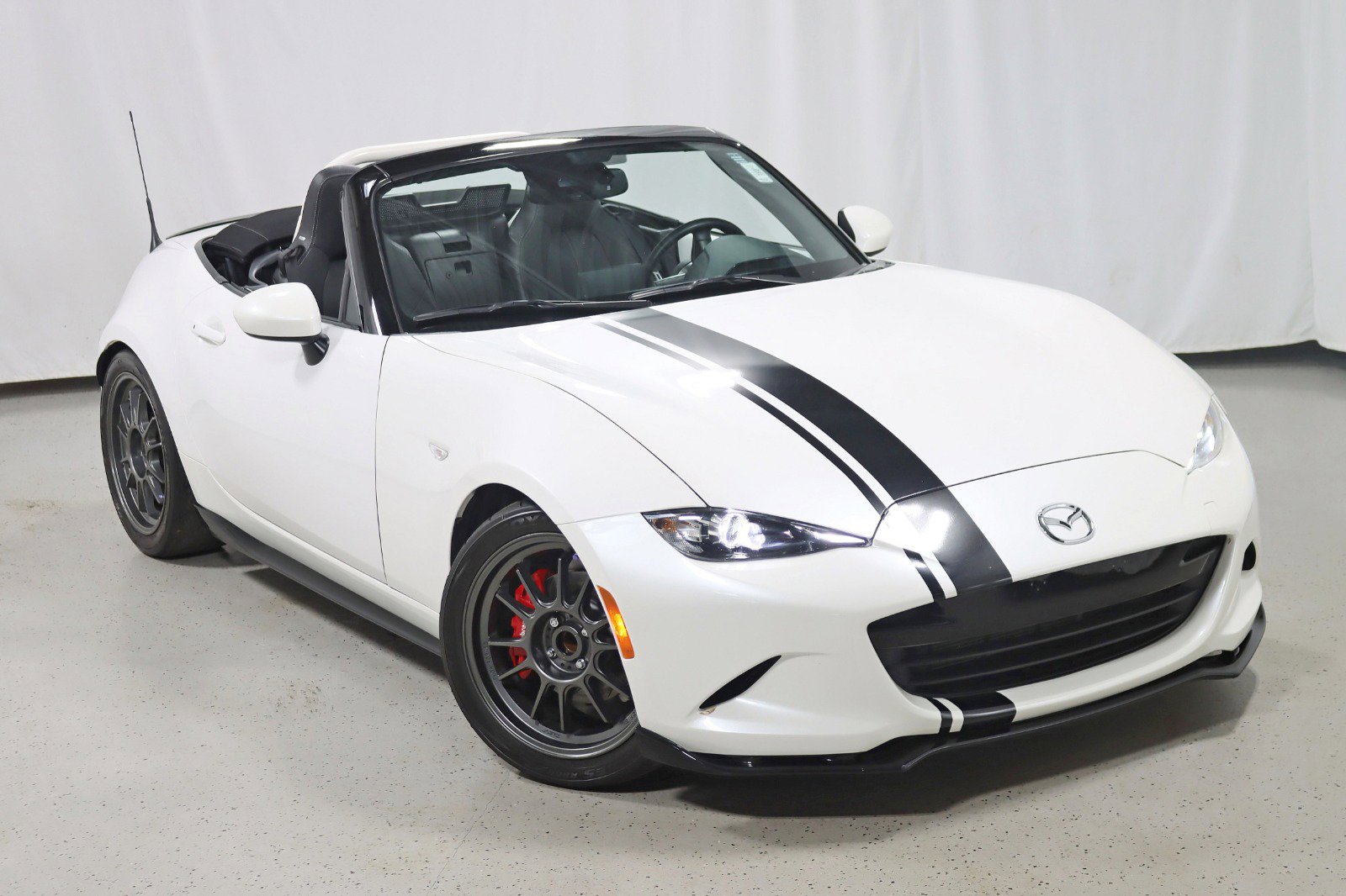 Used 2023 MAZDA MX-5 Miata Grand Touring RWD image 7