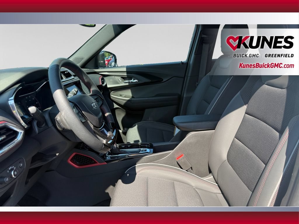 Used 2023 Chevrolet TrailBlazer RS w/ Convenience Package FWD image 19
