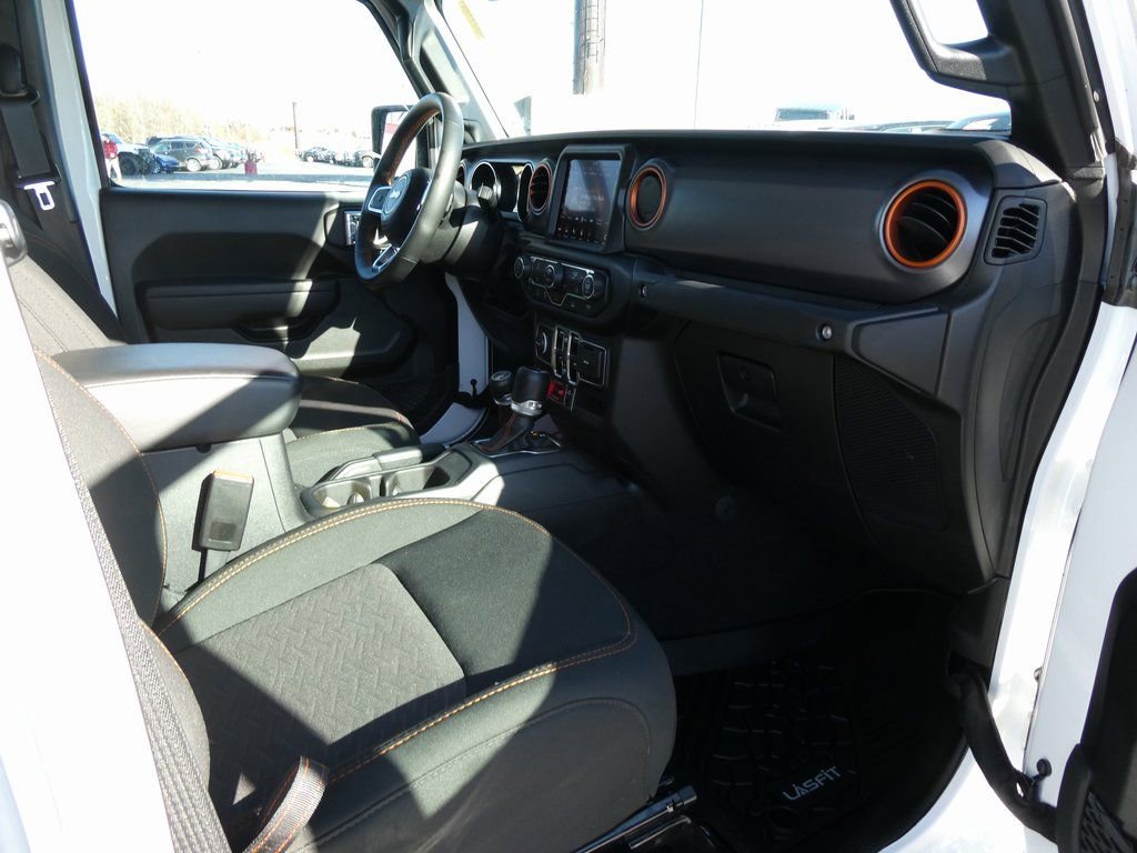 Used 2023 Jeep Gladiator Mojave image 15