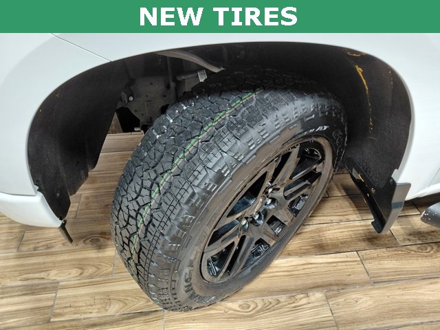 Certified 2024 Chevrolet Silverado 1500 Custom w/ Turbomax Blackout Package image 9